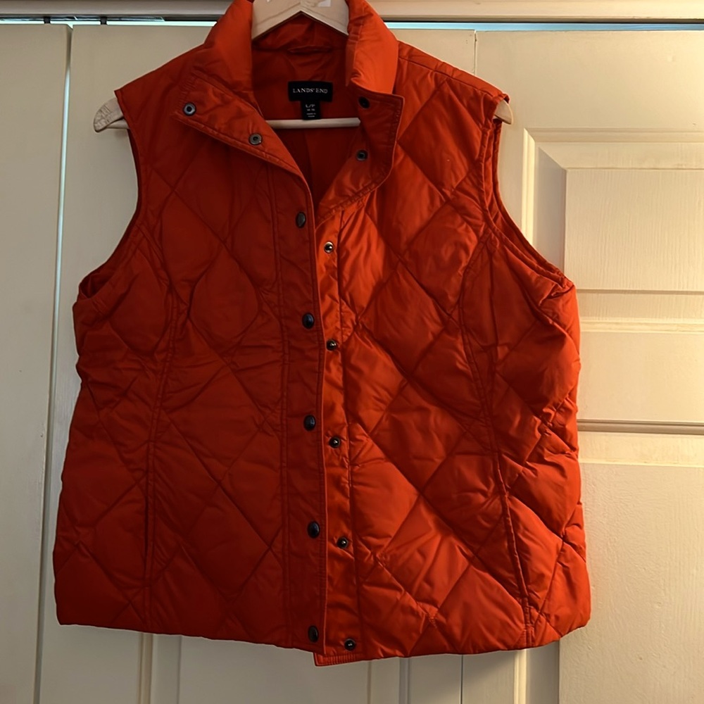 Lands End like new puffy vest